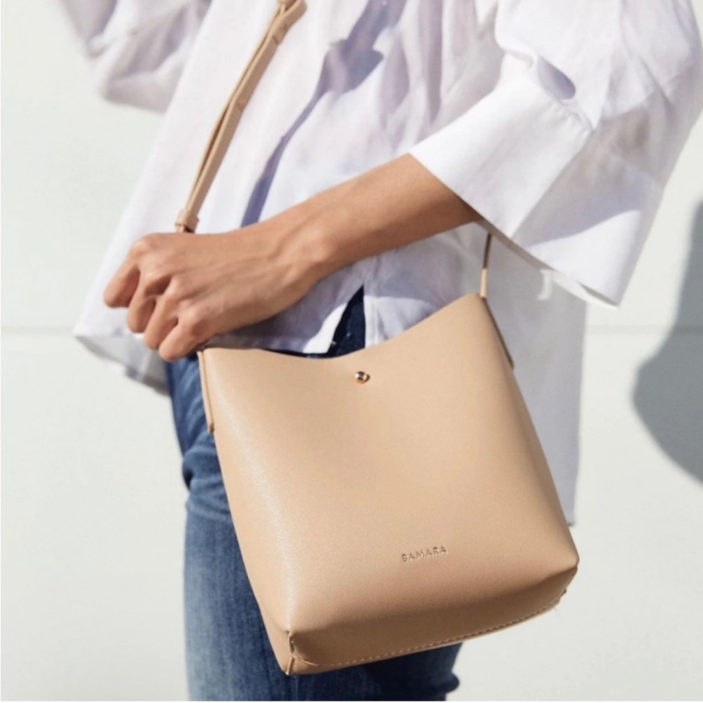 Anthropologie Samara Vegan Leather Handbag in soft pink - EUC.